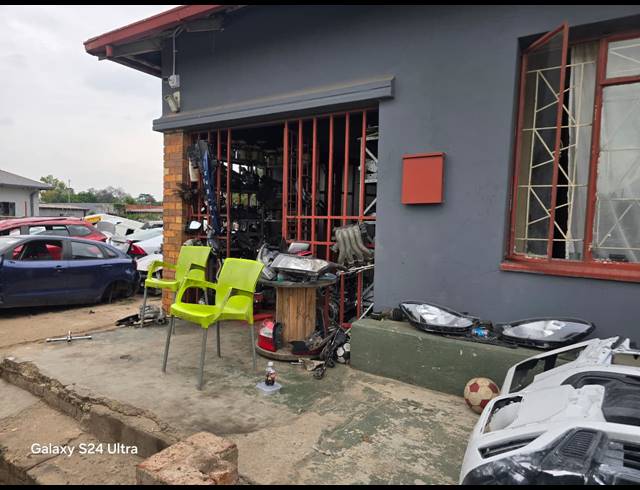 3 BEDROOM HOUSE FOR SALE IN BENONI WEST